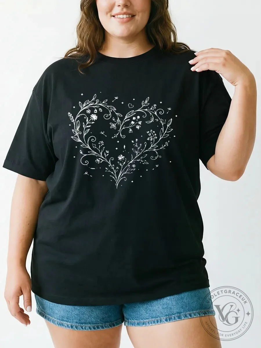 Vintage Floral Heart Wildflower Graphic T-Shirt for Women