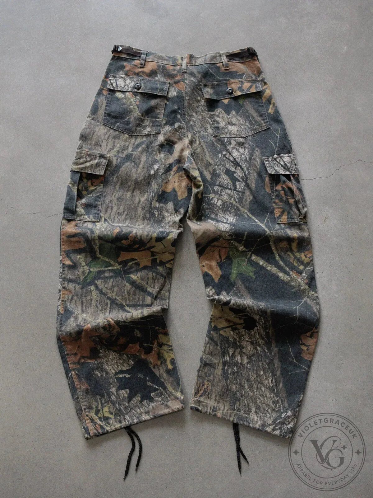Vintage Mossy Oak Camouflage Cargo Pants for Men, Woodland Hunting Apparel 5 Vintage Mossy Oak Camouflage Cargo Pants for Men, Woodland Hunting Apparel